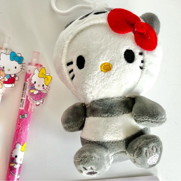 💝Hello Kitty Adorable Stocking Stuffer 6-Piece Mini Bundle - Picture 2 of 8